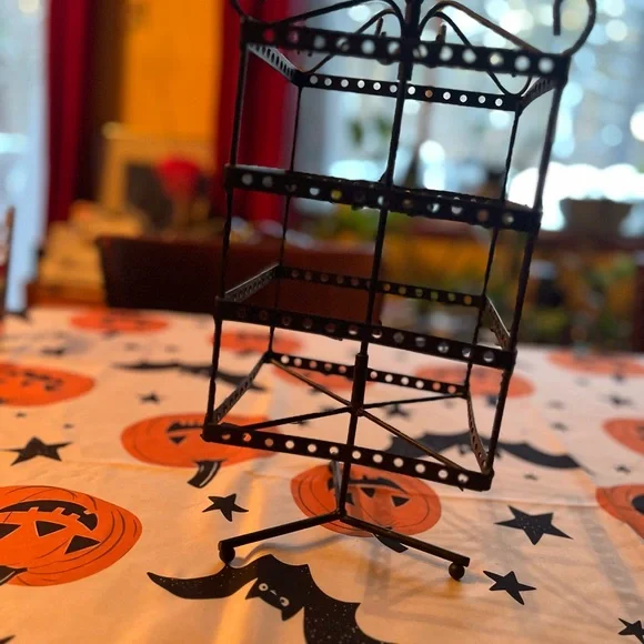 Black Metal Storage Rack - Picture 5 of 8